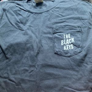 Comfort Colors Large shirt Black keys